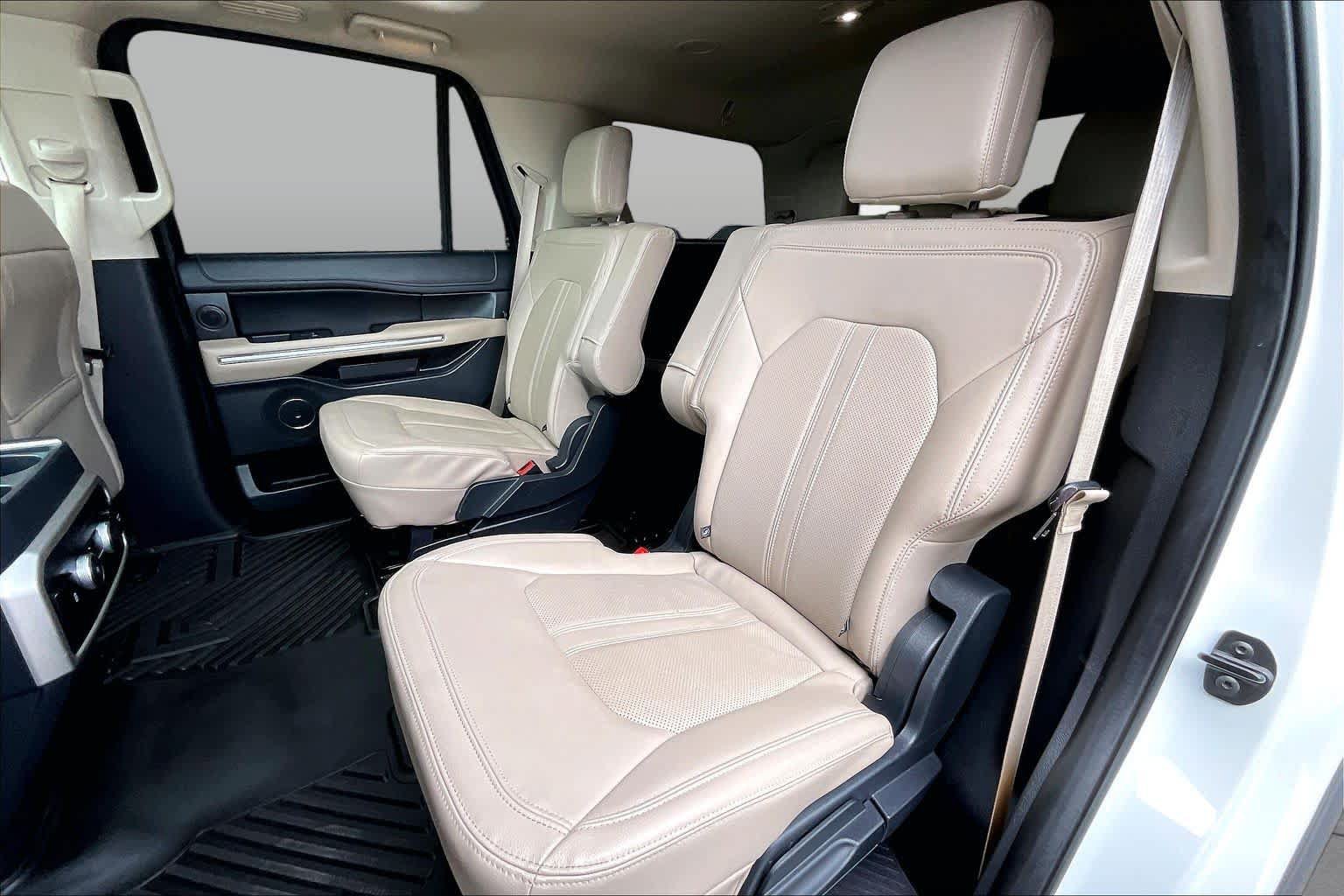Used 2023 Ford Expedition Limited RWD image 19