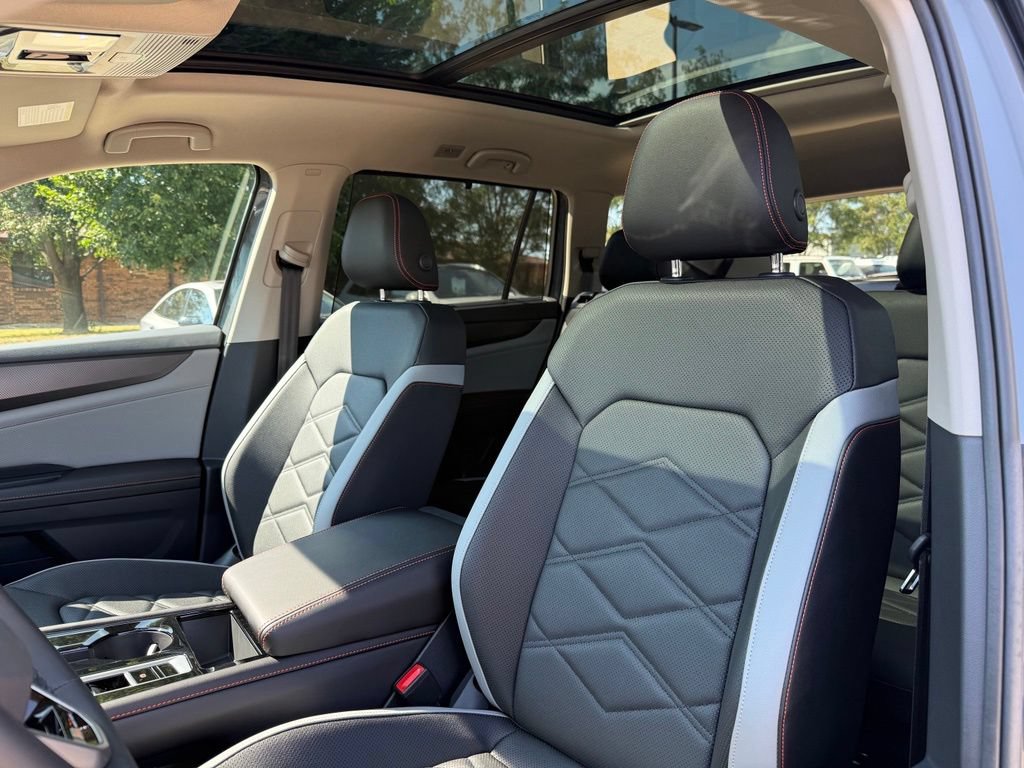 New 2026 Volkswagen Atlas Peak Edition AWD/4WD image 5