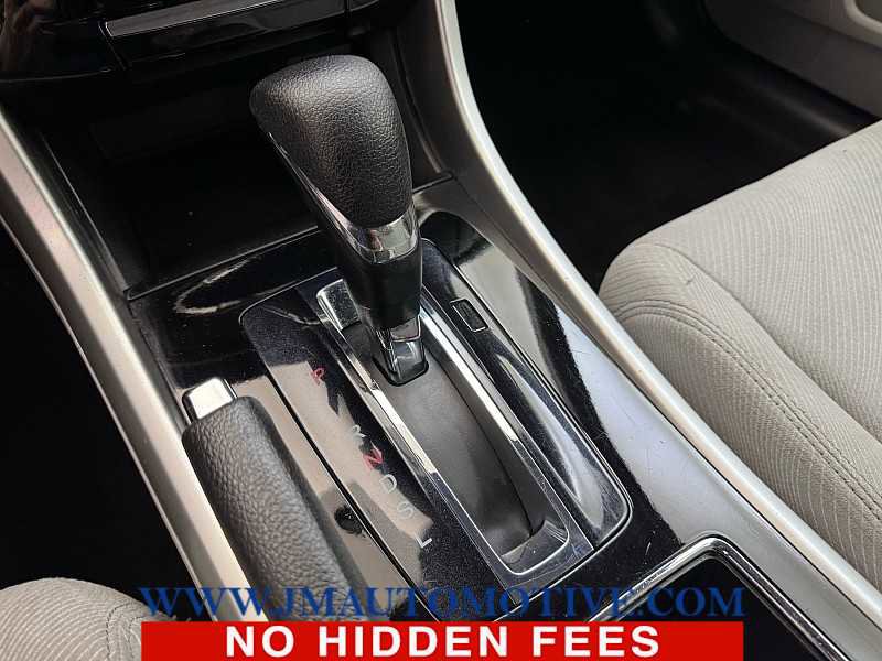 Used 2016 Honda Accord EX image 32