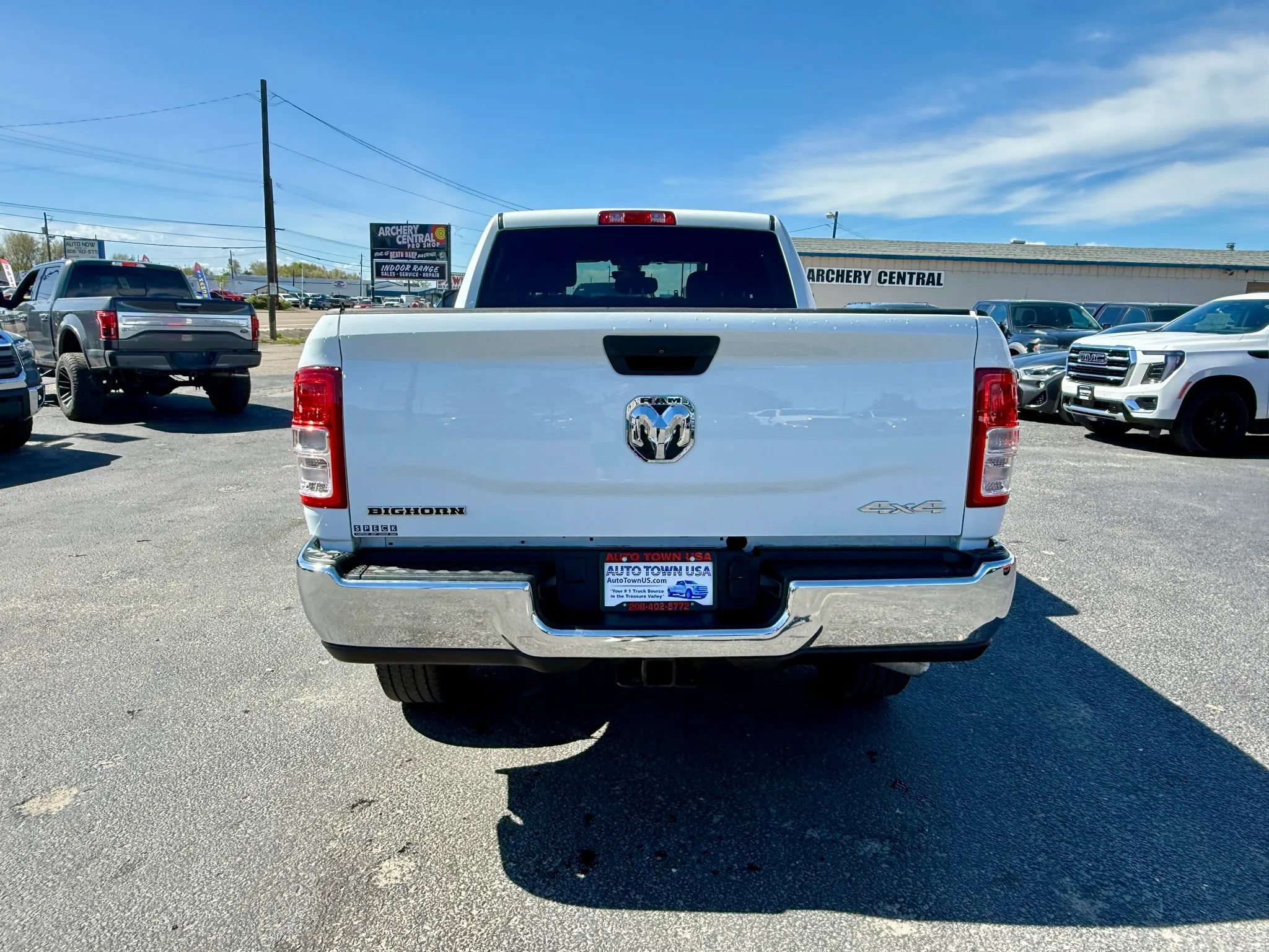 Used 2024 RAM 2500 Big Horn w/ Heated Seats & Wheel Group AWD/4WD image 4