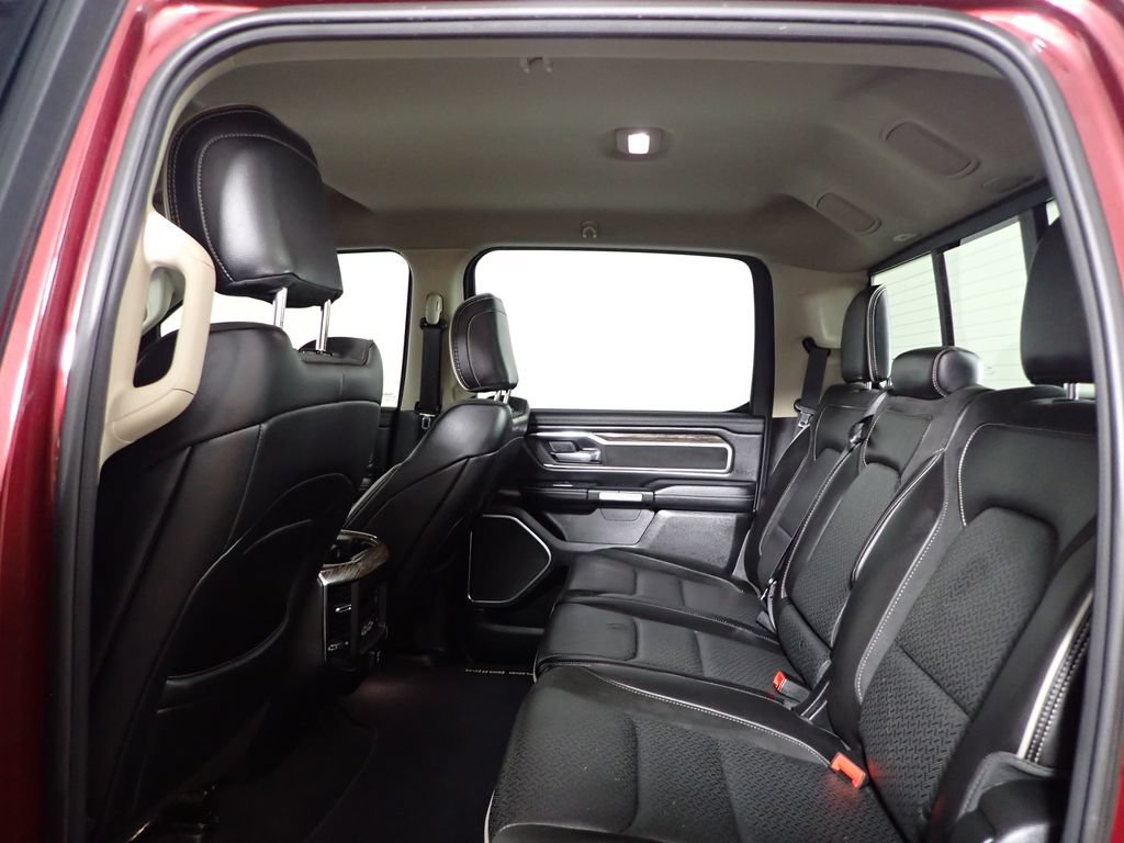 Used 2019 RAM 1500 Laramie AWD/4WD image 32