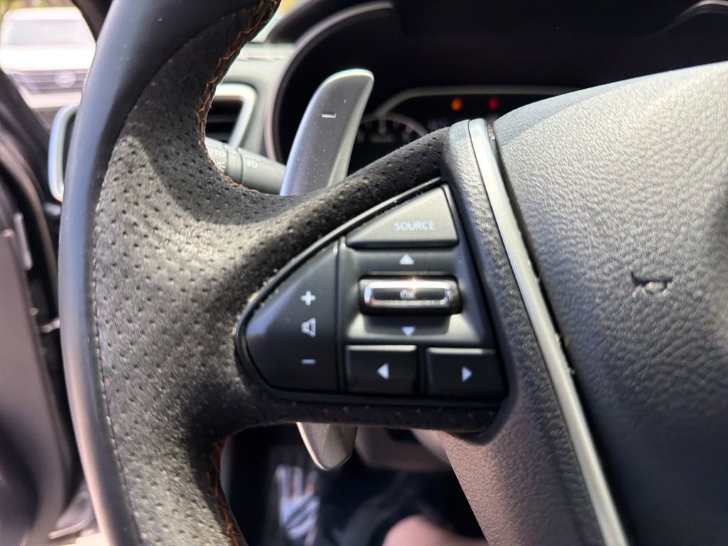 Used 2022 Nissan Maxima SR w/ Sport Mat Group FWD image 22