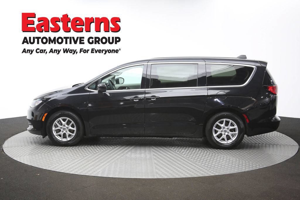 Used 2024 Chrysler Voyager LX FWD image 61