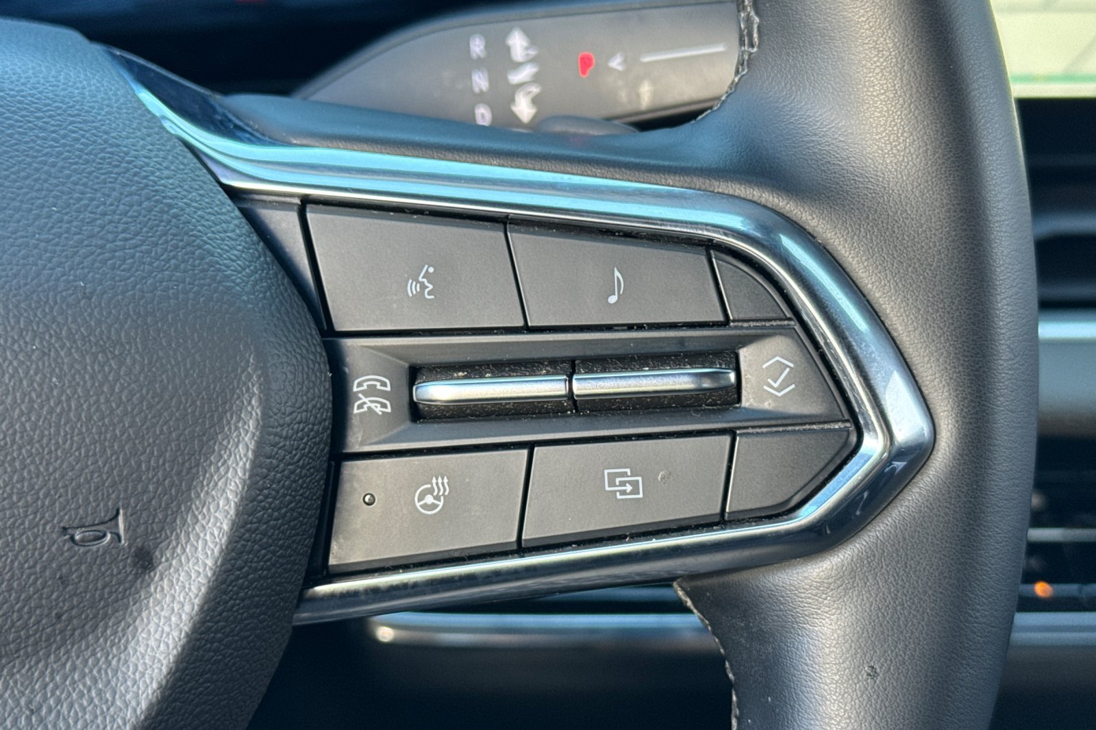 Used 2025 Chevrolet Equinox LT w/ Convenience Package II AWD/4WD image 34