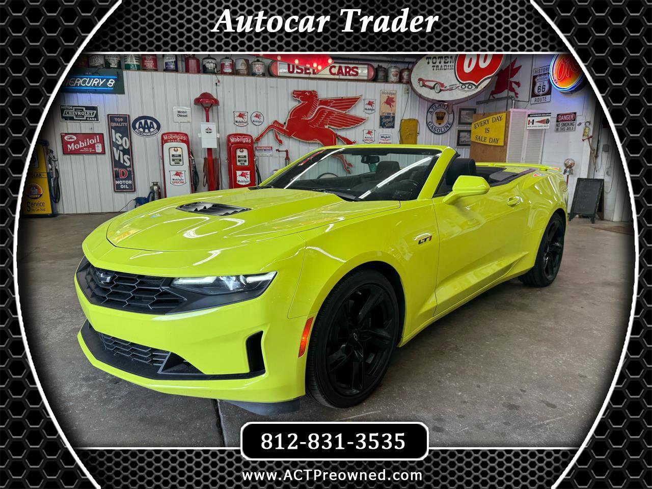 Used 2021 Chevrolet Camaro LT w/ Technology Package image 1