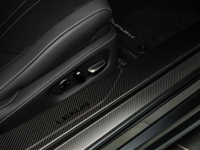 Used 2022 Lexus LC 500 Convertible image 36