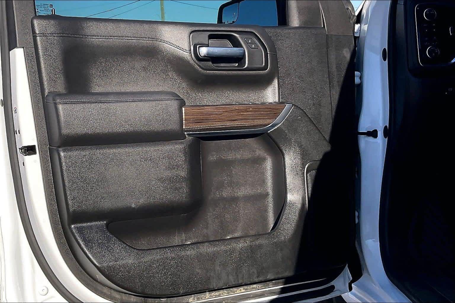 Used 2021 Chevrolet Silverado 1500 LT Trail Boss w/ Bed Protection Package AWD/4WD image 26