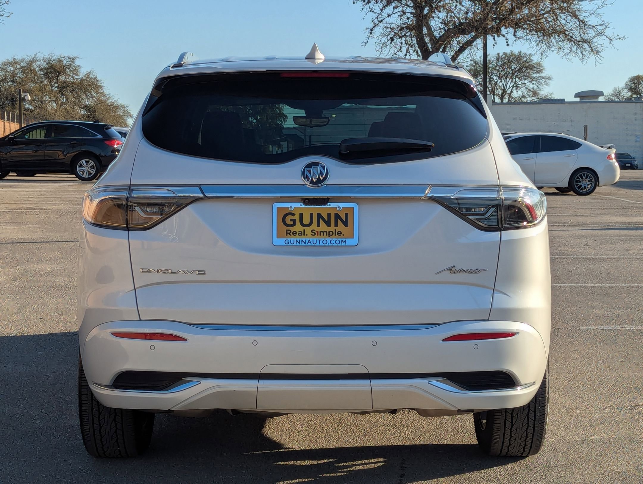 Used 2024 Buick Enclave Avenir w/ Avenir Technology Package image 5