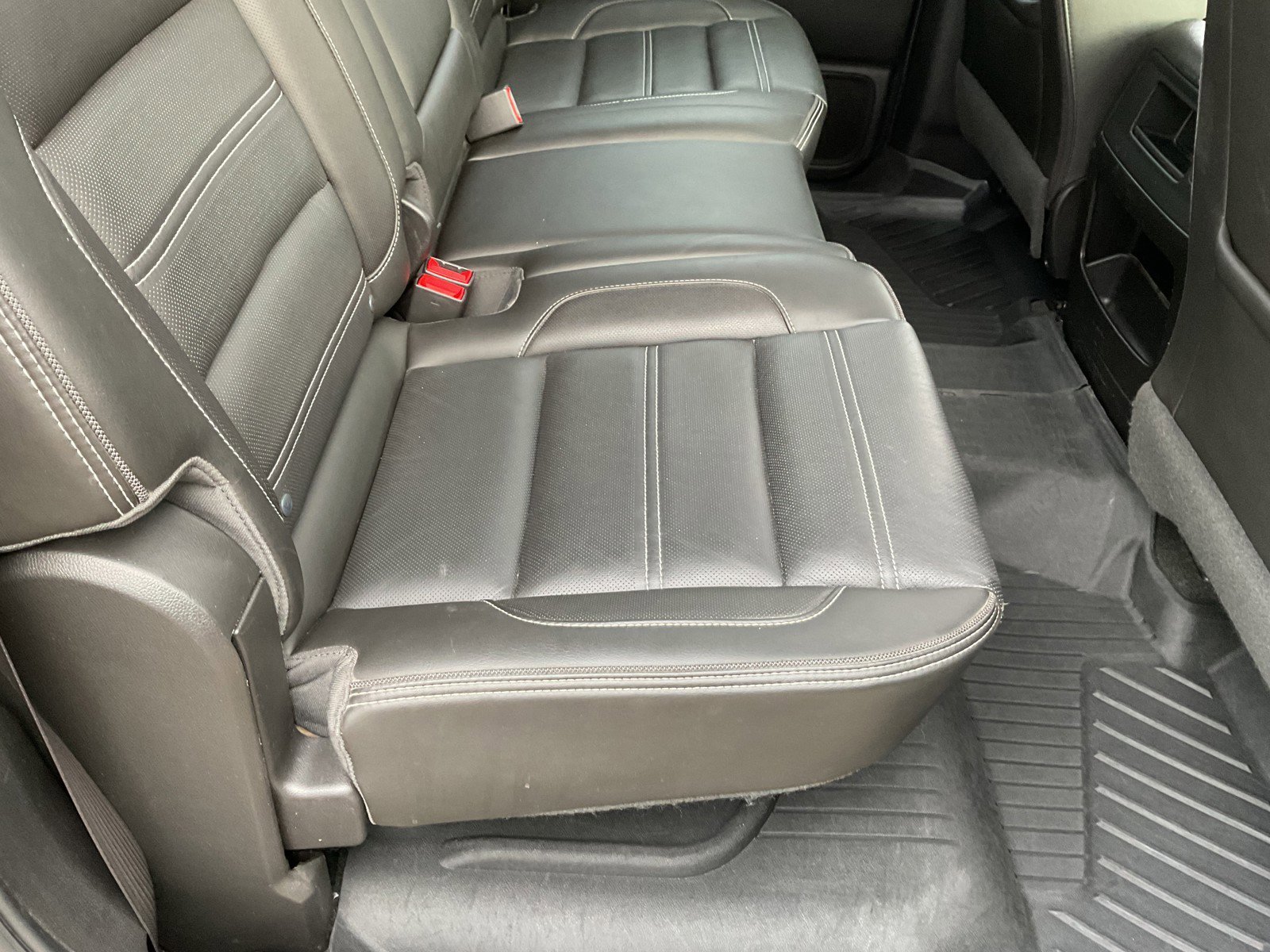 Used 2018 GMC Sierra 3500 Denali w/ Duramax Plus Package AWD/4WD image 20