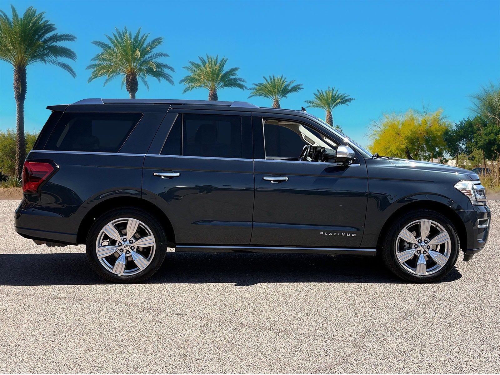 Used 2023 Ford Expedition Platinum AWD/4WD image 7
