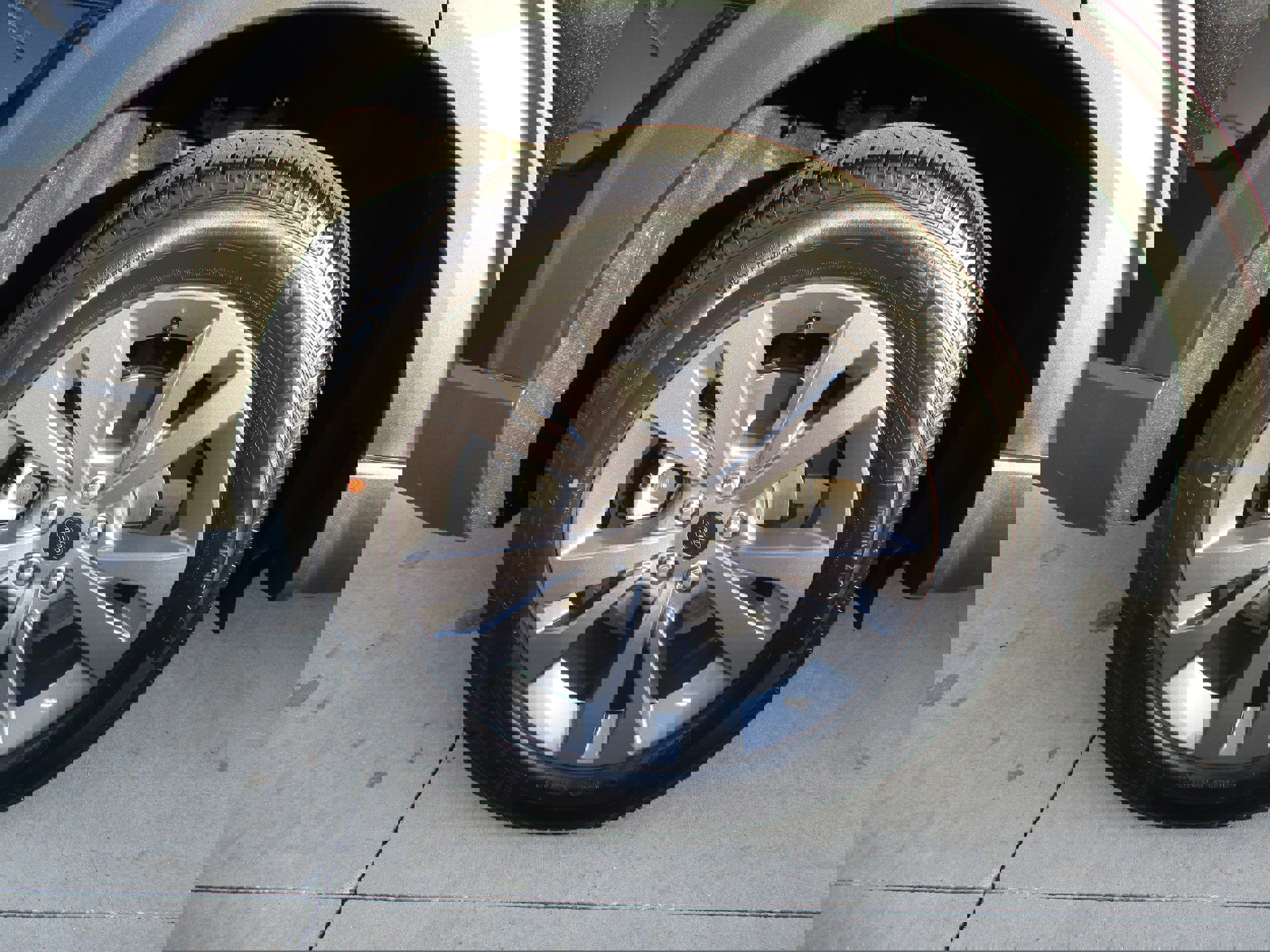 New 2026 Ford Explorer Active w/ Active Comfort Package image 12