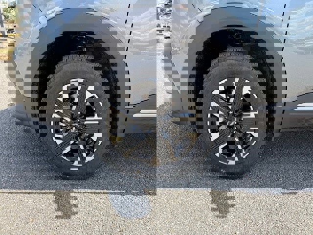 New 2025 Nissan Kicks SV image 9