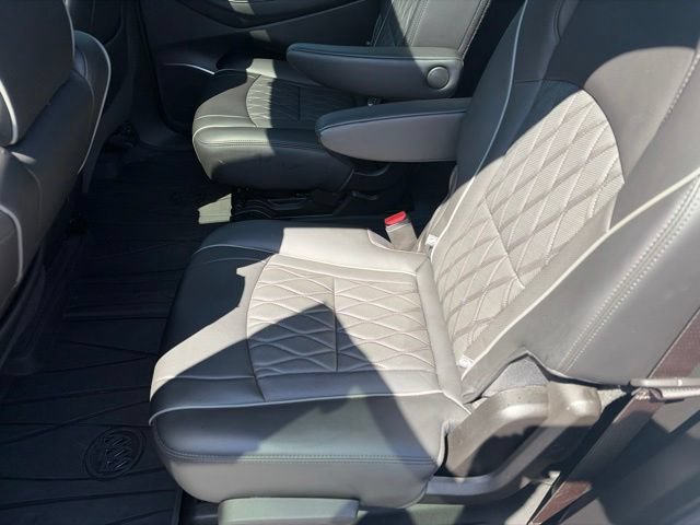 Used 2022 Buick Enclave Avenir w/ Avenir Technology Package AWD/4WD image 9