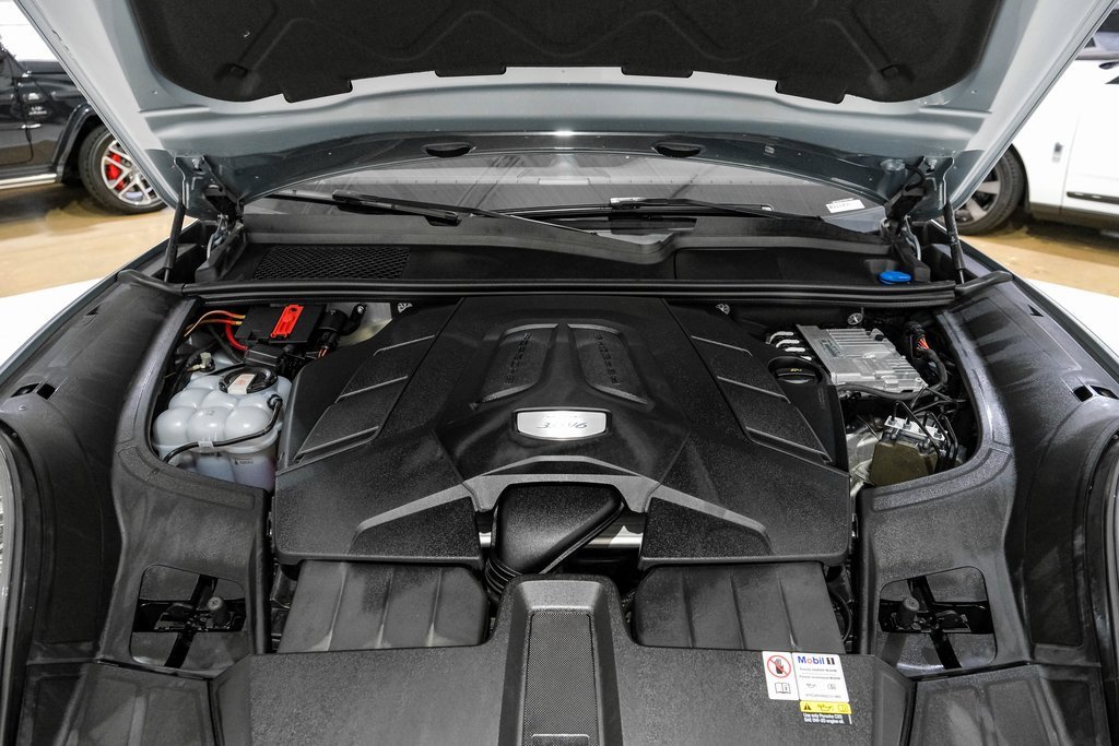 Used 2023 Porsche Cayenne image 46