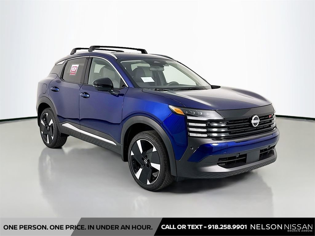 New 2026 Nissan Kicks SR w/ SR Premium Package FWD image 3