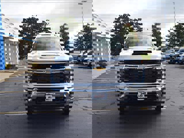 New 2026 Chevrolet Silverado 2500 LT image 3