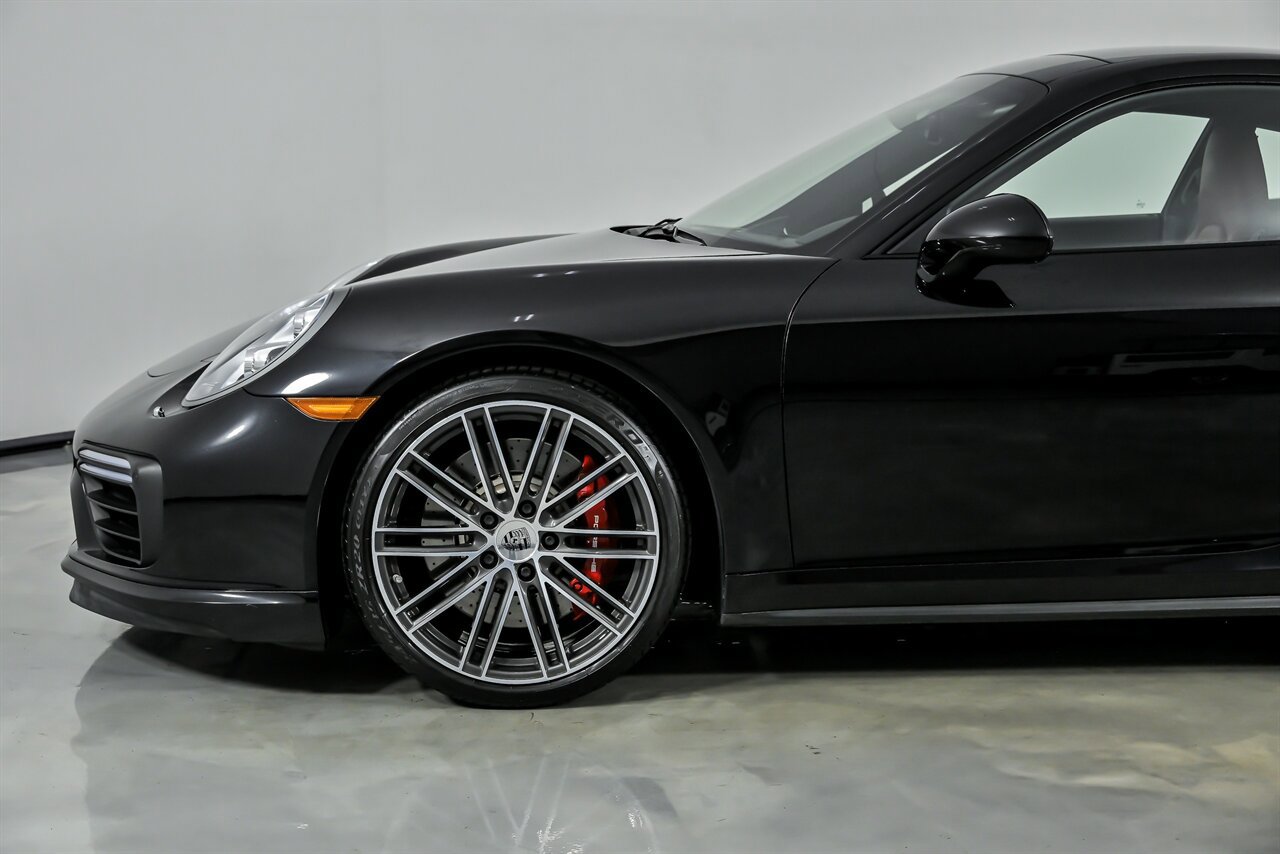 Used 2017 Porsche 911 Turbo image 7