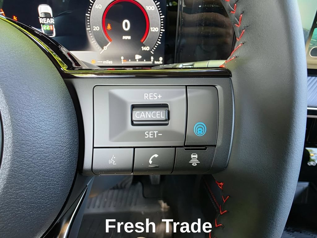 Used 2025 Nissan Kicks SR AWD/4WD image 22