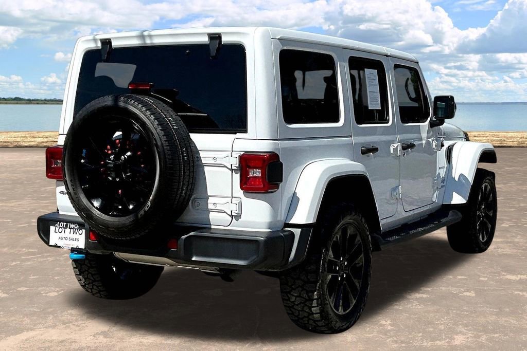 Used 2022 Jeep Wrangler Unlimited Sahara image 8