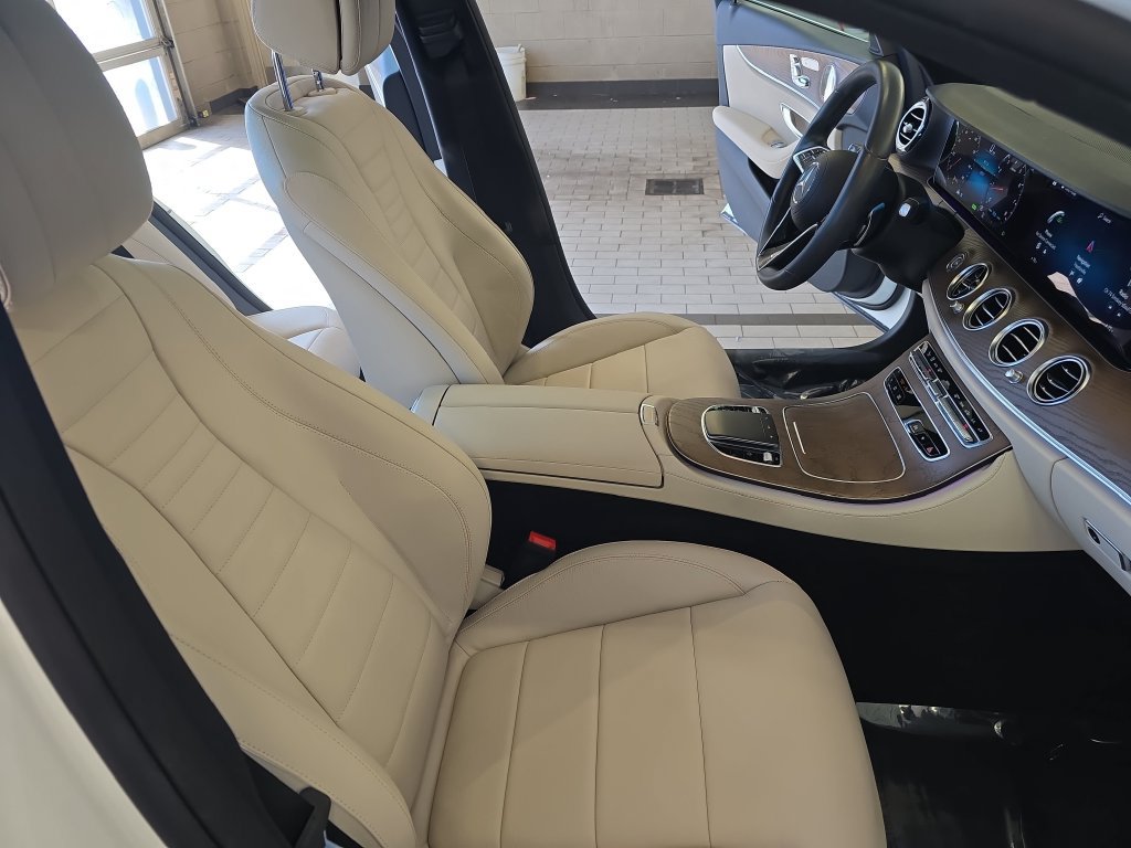 Certified 2022 Mercedes-Benz E 450 4MATIC Sedan image 11