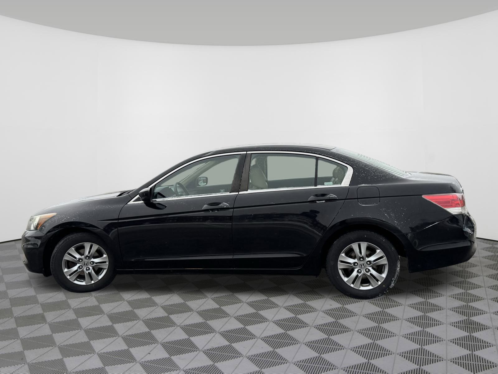 Used 2011 Honda Accord SE image 16
