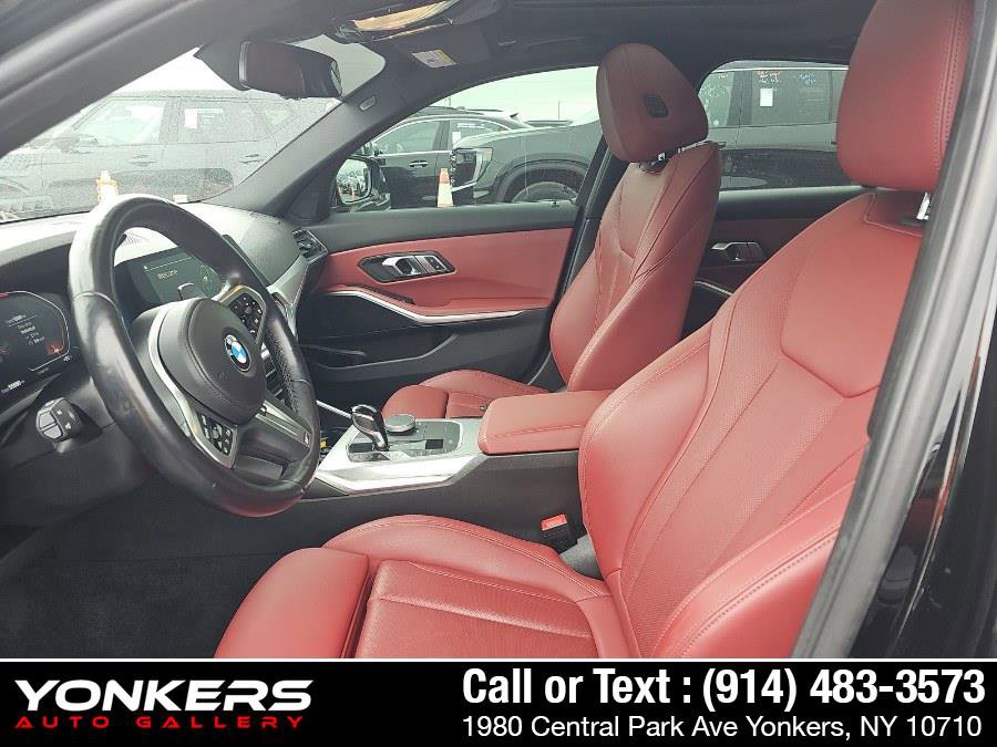 Used 2022 BMW 330i xDrive Sedan w/ M Sport Package AWD/4WD image 8