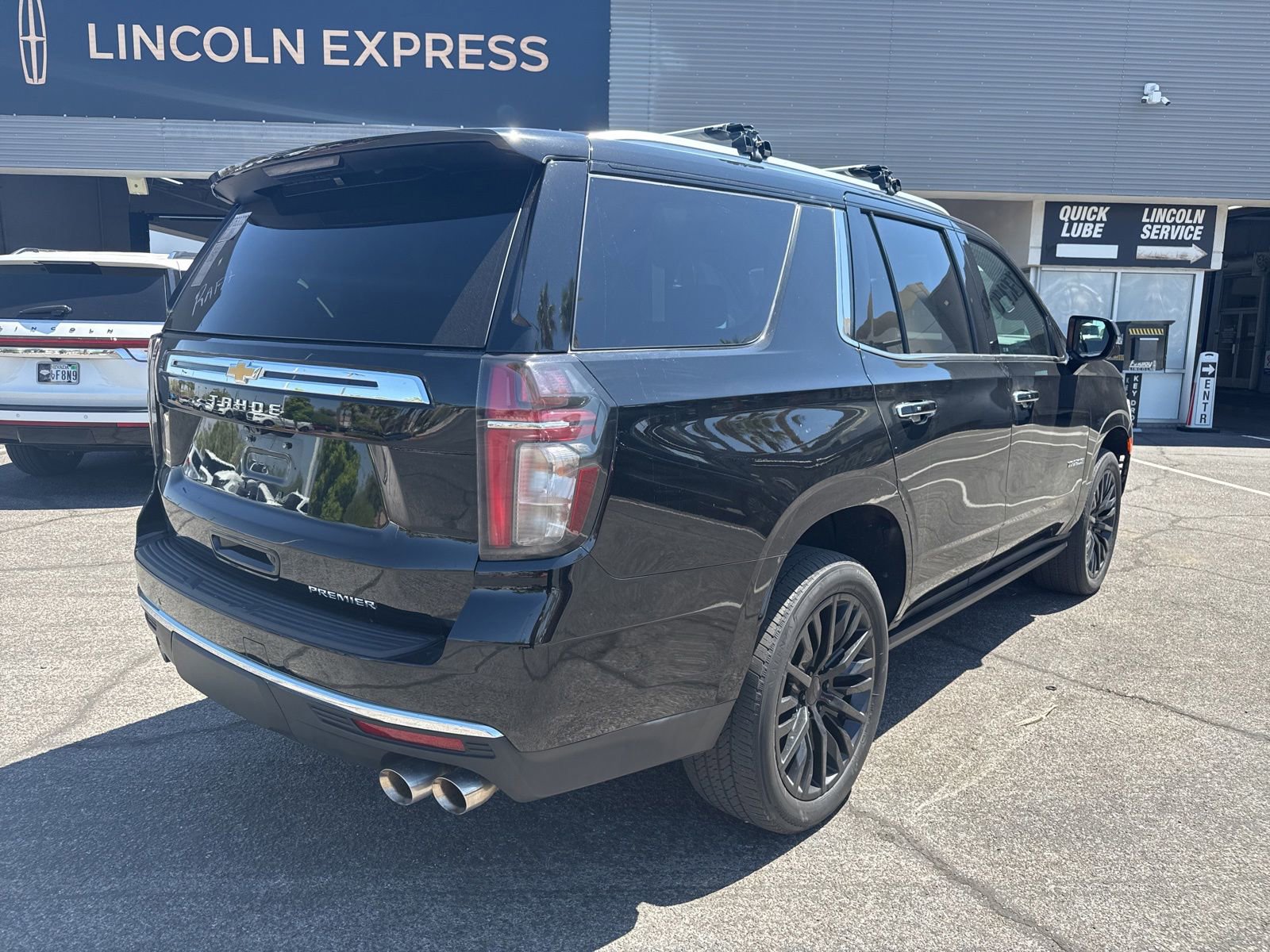 Used 2023 Chevrolet Tahoe Premier RWD image 5