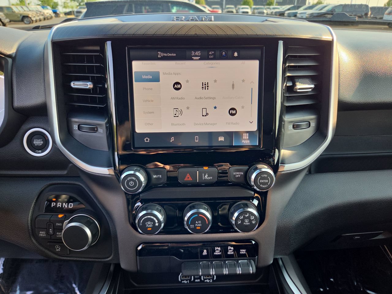New 2026 RAM 1500 Express AWD/4WD image 8