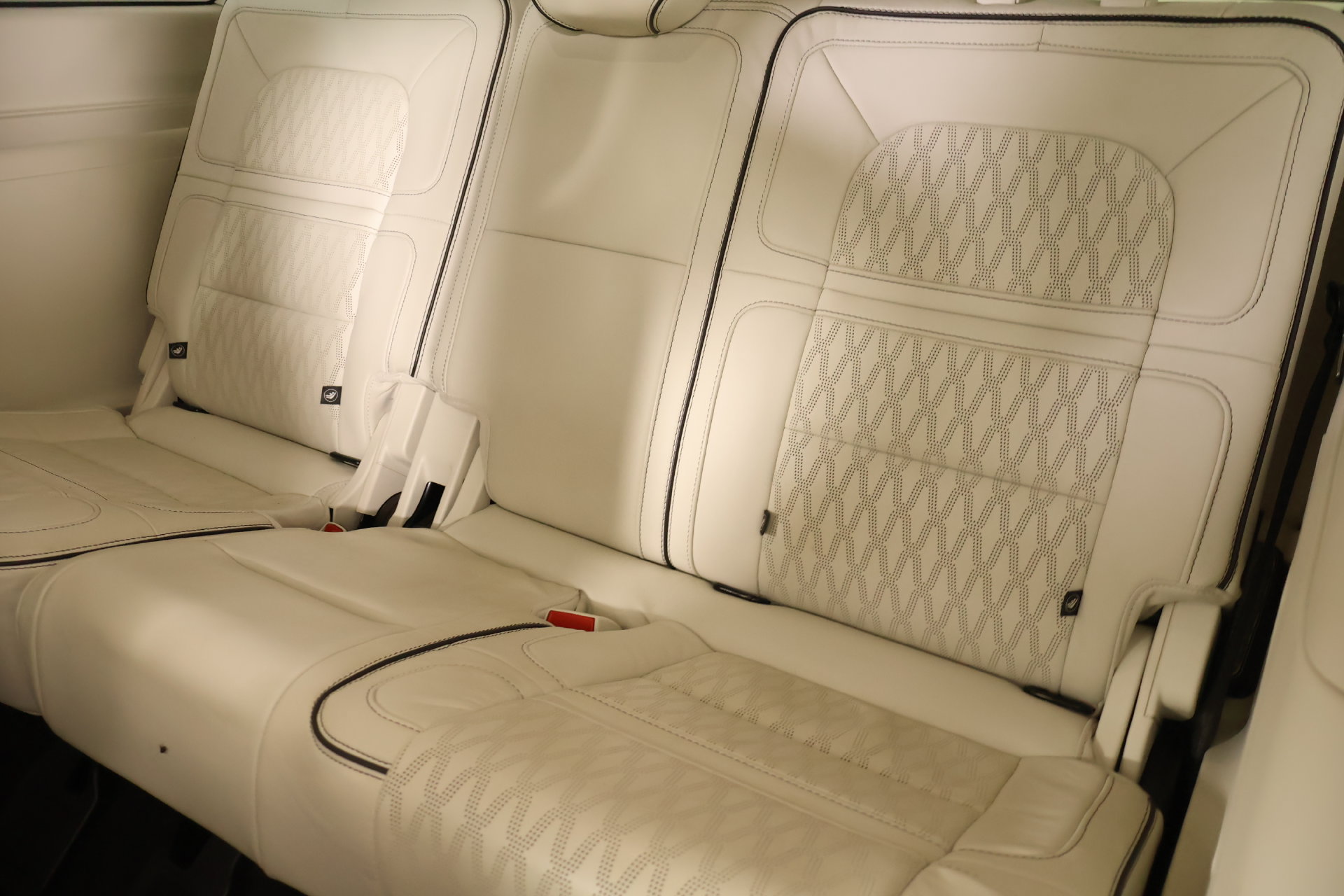 Used 2024 Lincoln Navigator Black Label AWD/4WD image 13