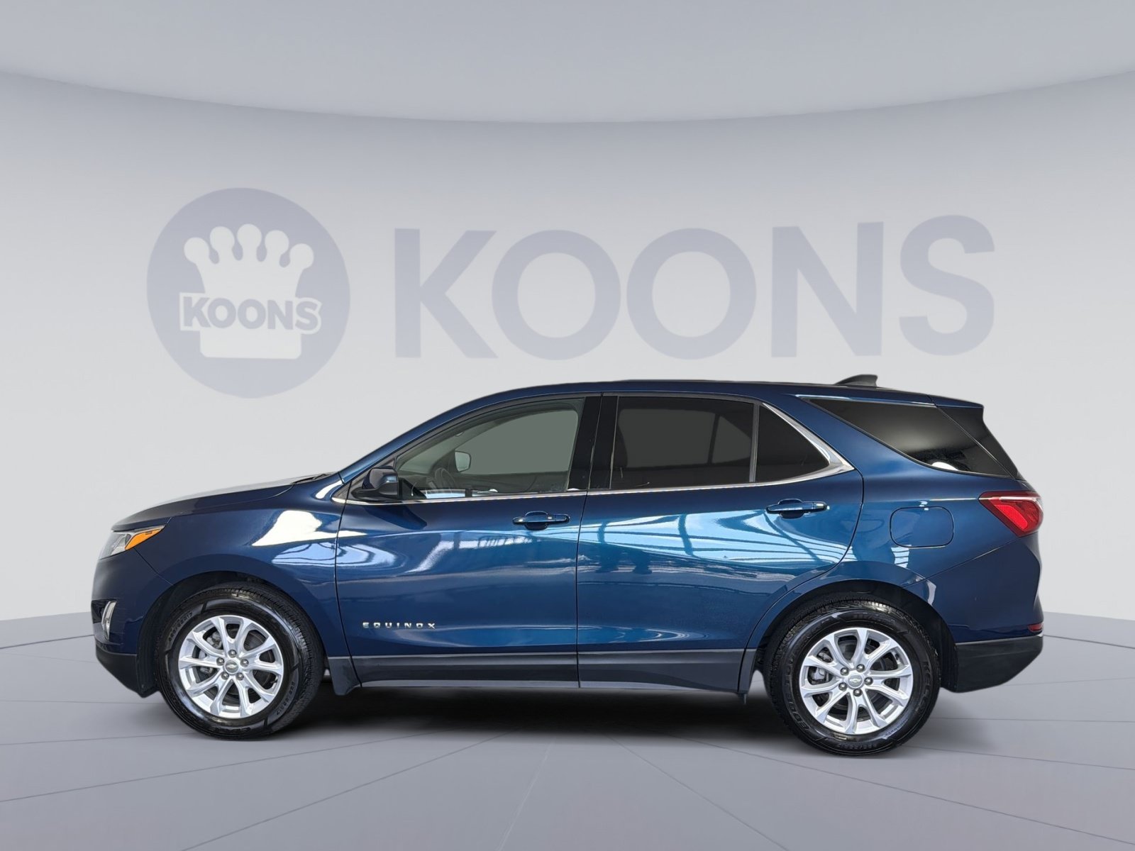 Used 2020 Chevrolet Equinox LT FWD image 2