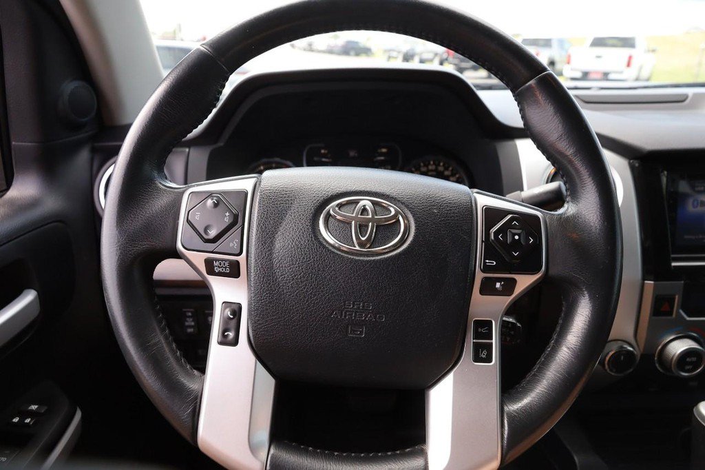 Used 2019 Toyota Tundra Limited w/ Limited Premium Package AWD/4WD image 10