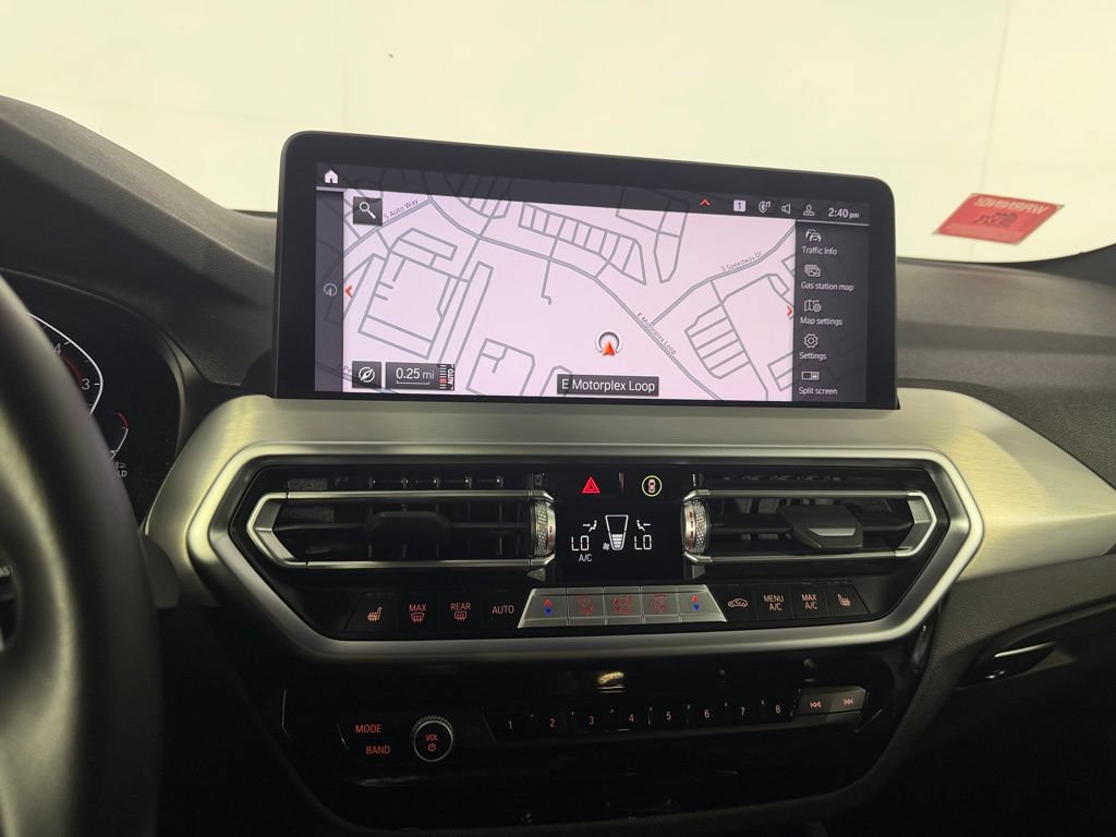 Used 2025 BMW X4 xDrive30i AWD/4WD image 15