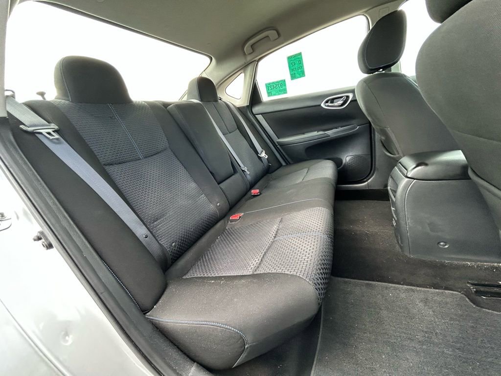 Used 2017 Nissan Sentra SR w/ Driver's Assist Package image 15