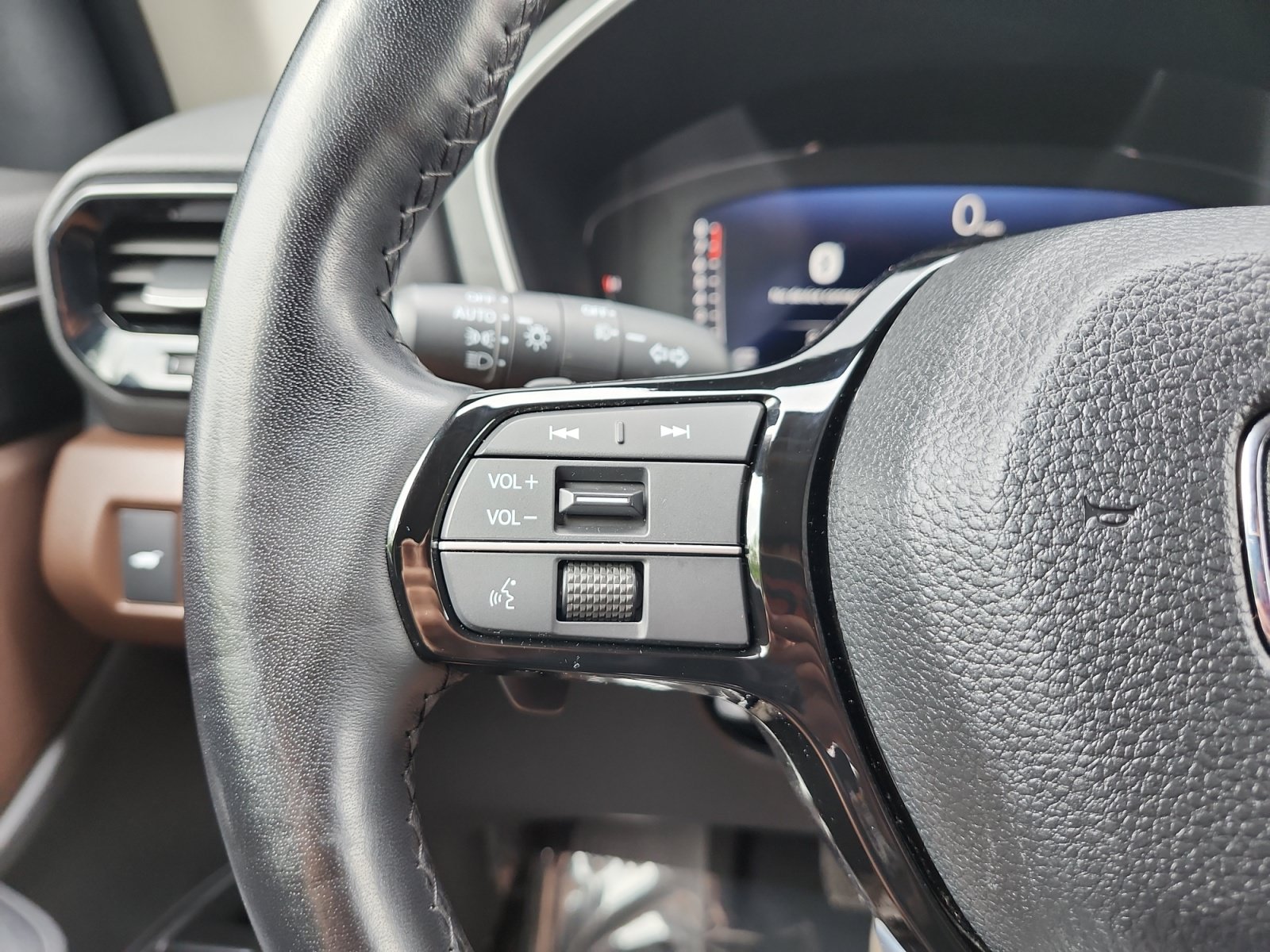 Used 2023 Honda Pilot Elite image 30