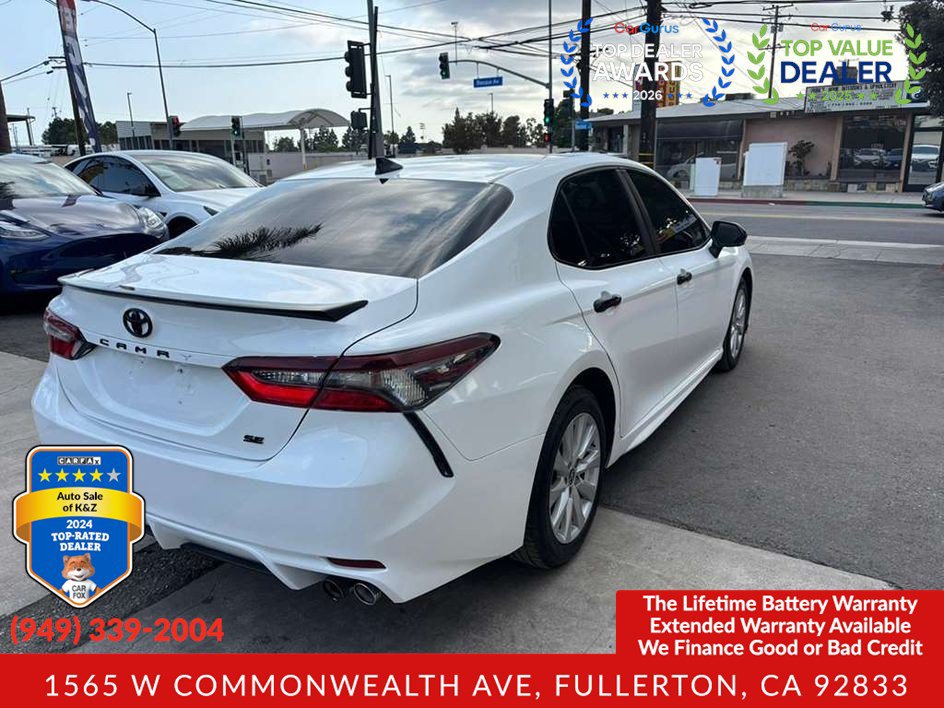 Used 2022 Toyota Camry SE FWD image 14