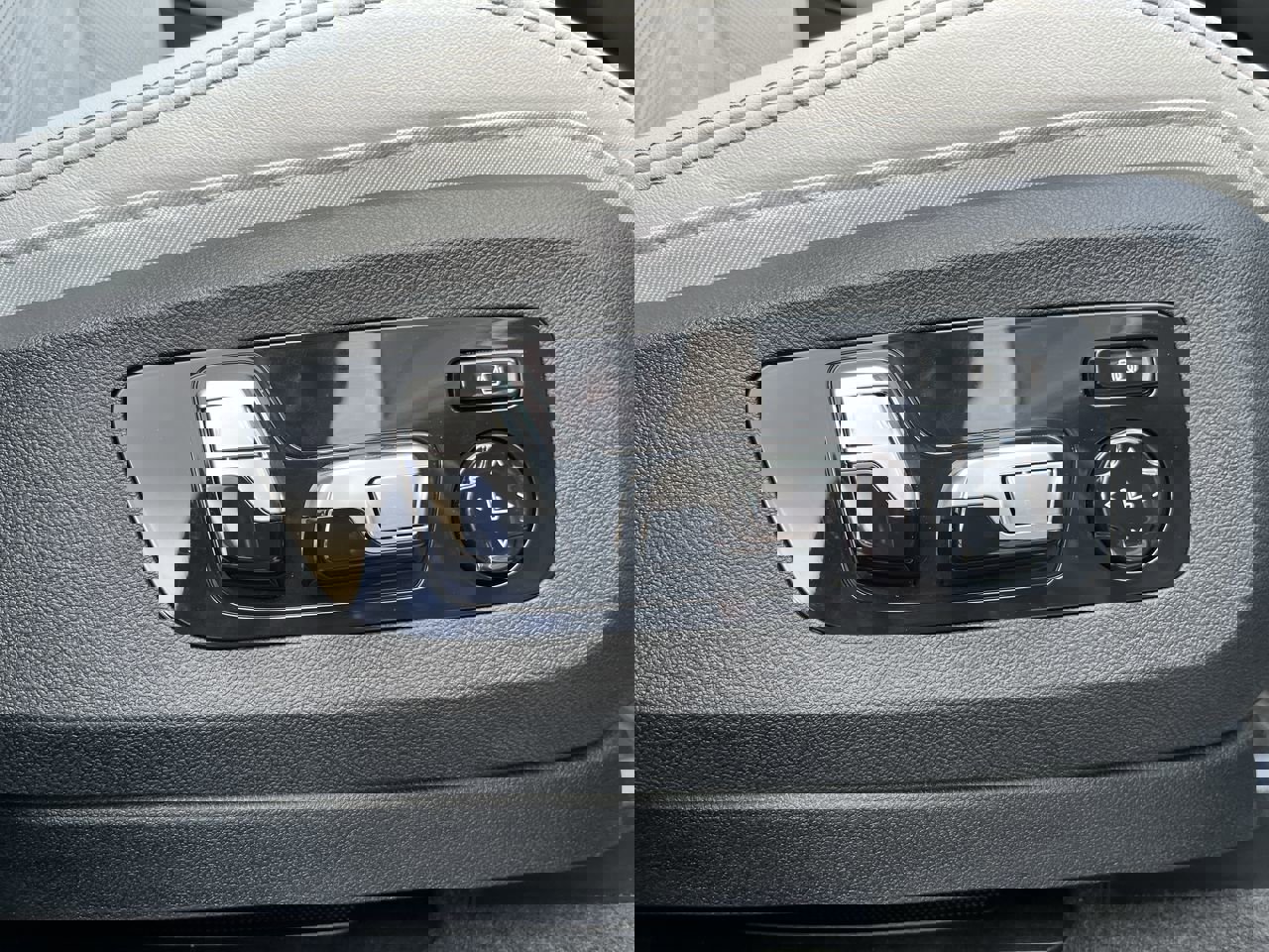 Certified 2024 BMW X5 M60i image 37