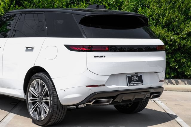 New 2026 Land Rover Range Rover Sport Dynamic SE AWD/4WD image 15