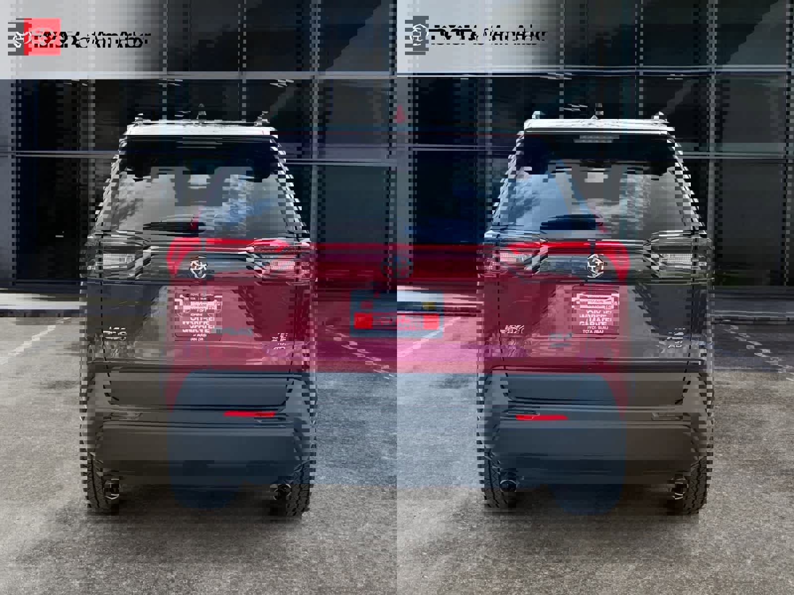 Used 2020 Toyota RAV4 XLE w/ Convenience Package image 10