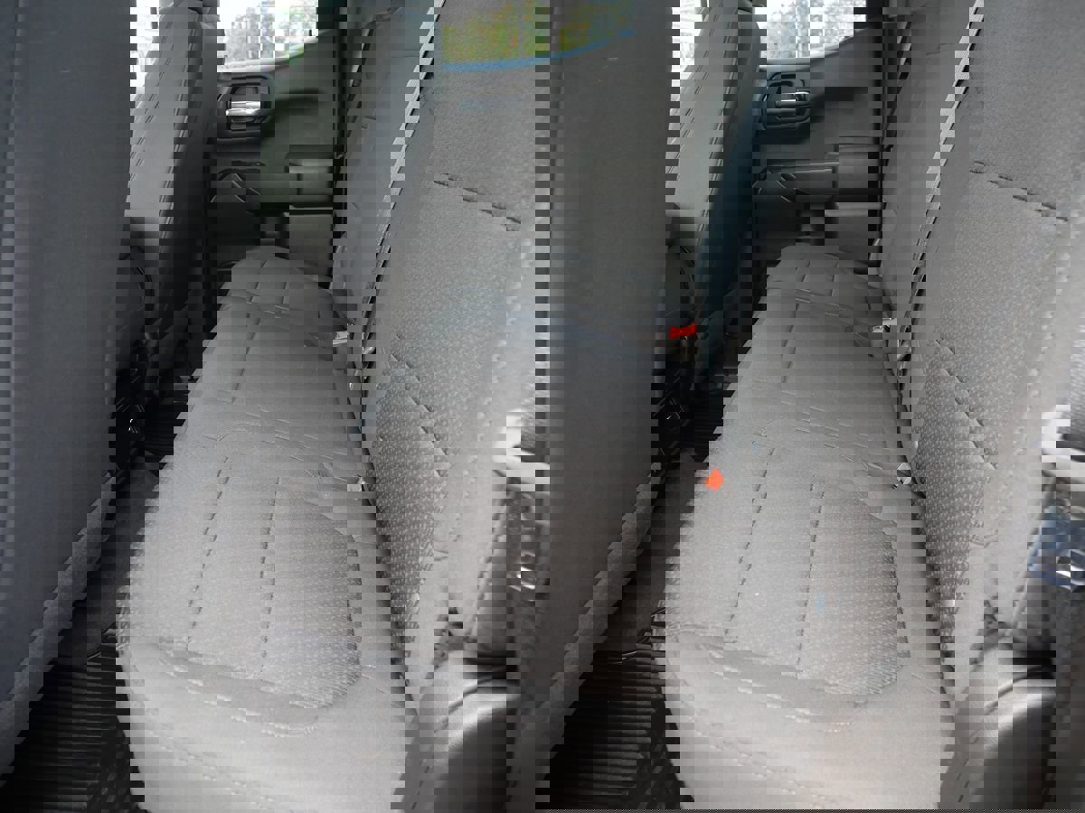 Used 2021 Chevrolet Silverado 1500 Custom image 23