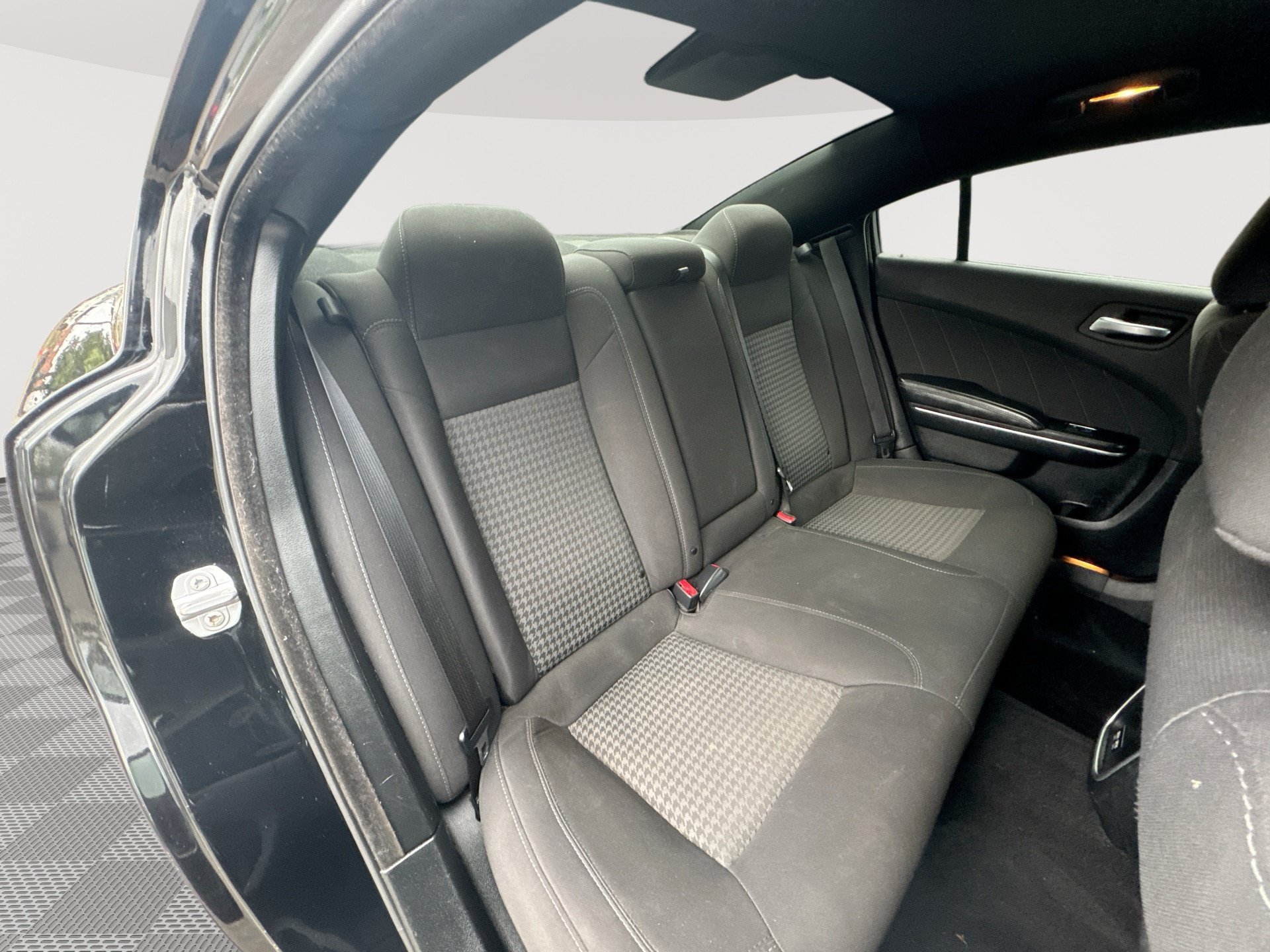 Used 2019 Dodge Charger GT RWD image 27