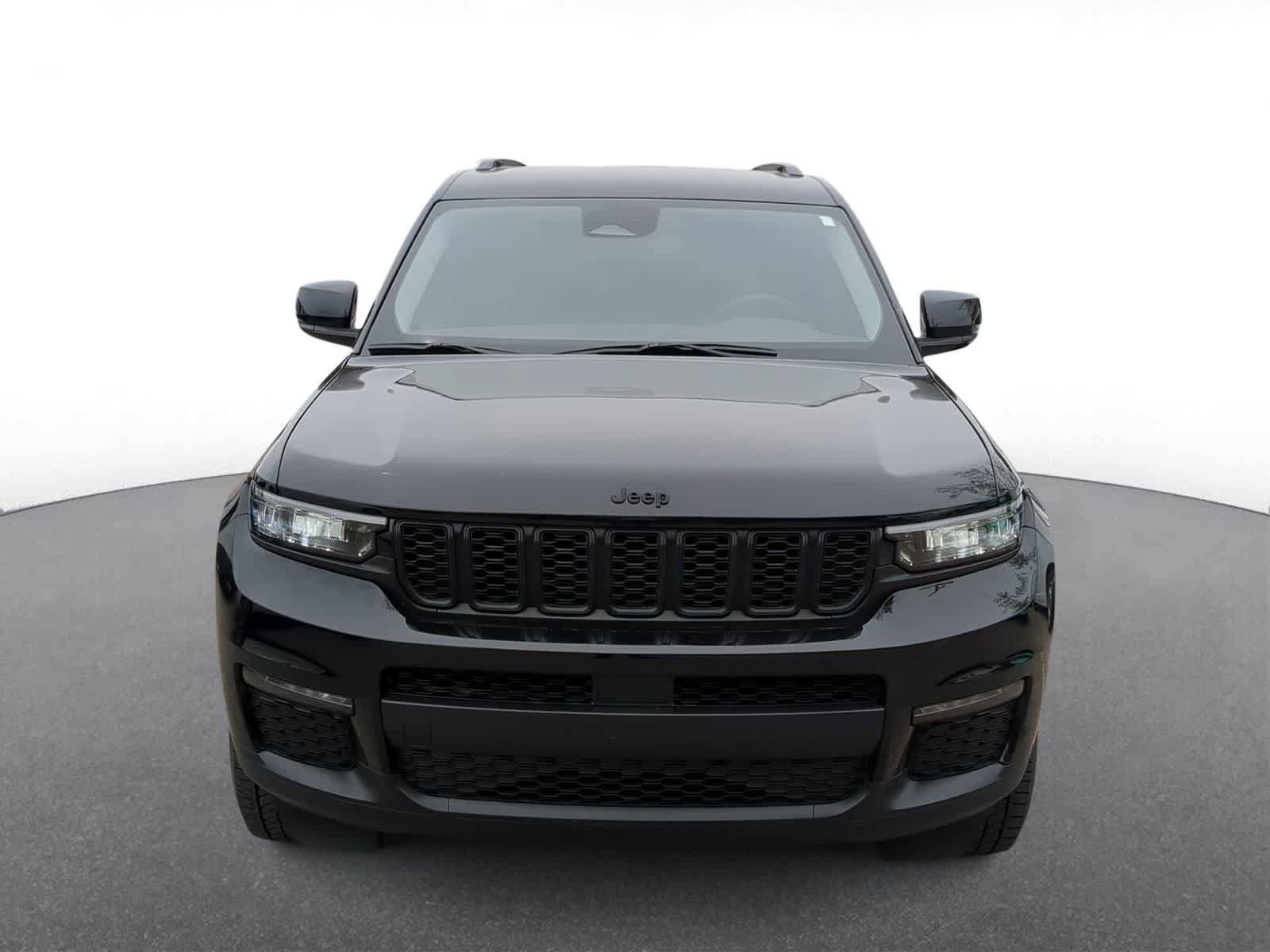 Certified 2023 Jeep Grand Cherokee L Limited AWD/4WD image 3