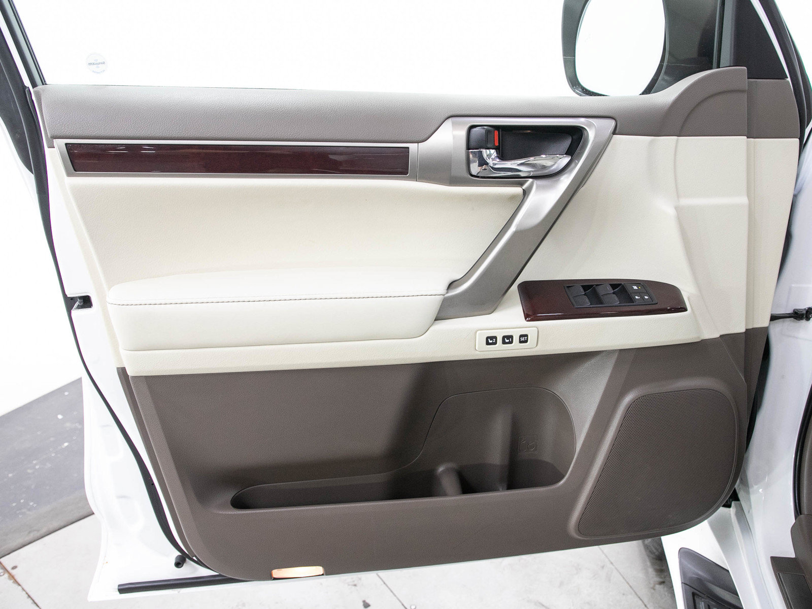 Used 2019 Lexus GX 460 Premium w/ Premium Package AWD/4WD image 20