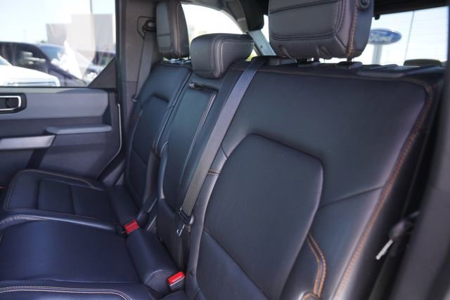 Used 2023 Ford Bronco Badlands image 13
