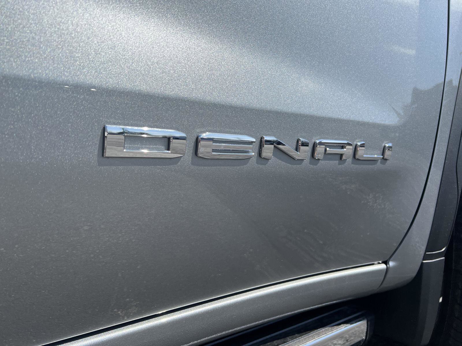 New 2026 GMC Sierra 1500 Denali w/ Denali Reserve Package image 4