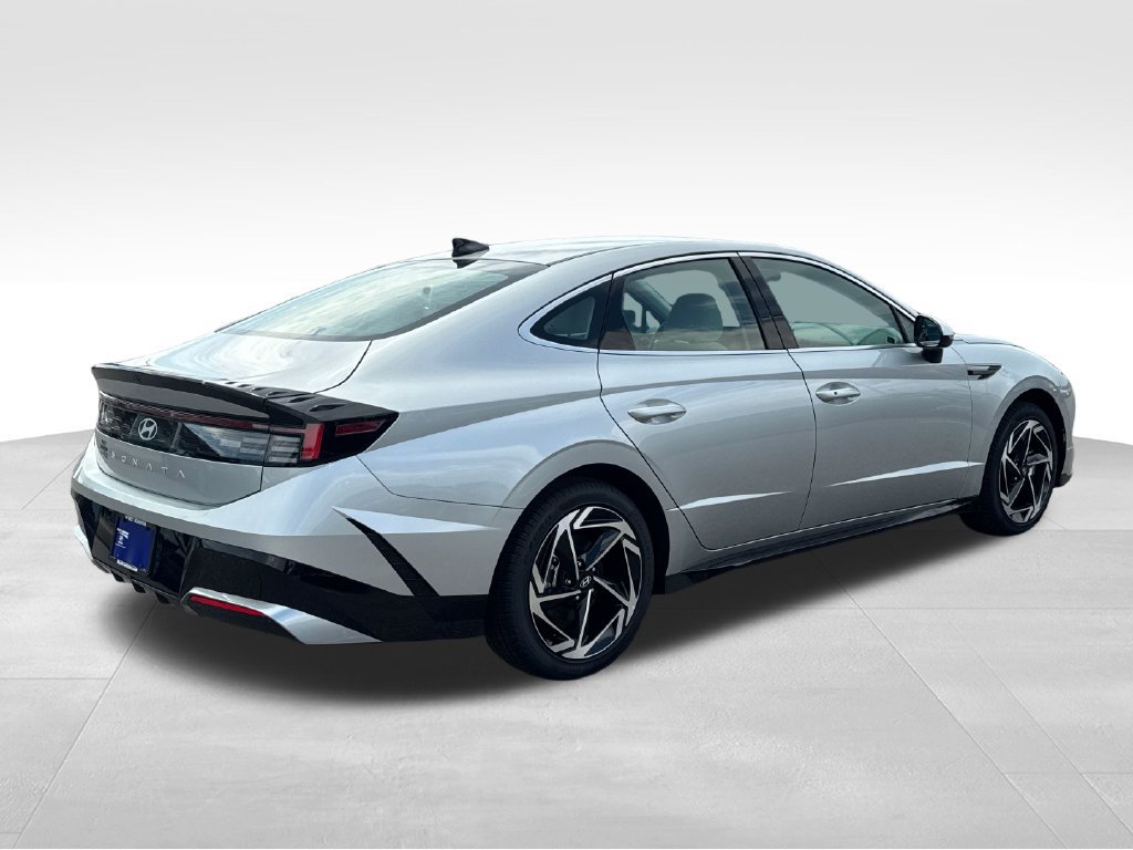 New 2026 Hyundai Sonata SEL FWD image 5
