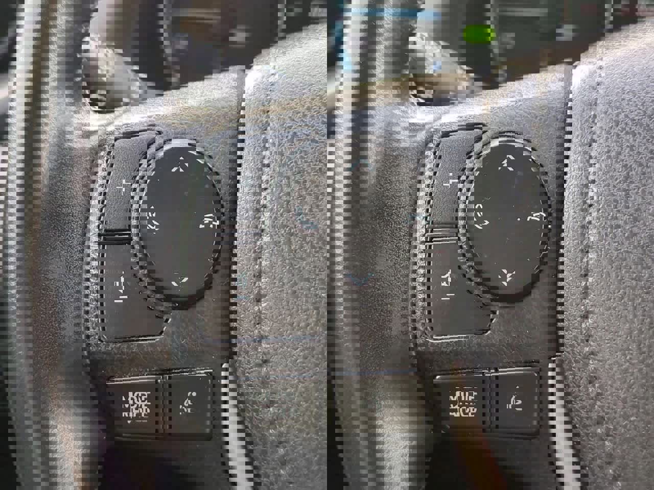 Used 2018 Toyota RAV4 XLE image 24