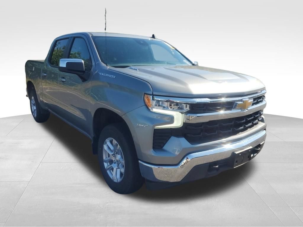 Used 2024 Chevrolet Silverado 1500 LT AWD/4WD image 11