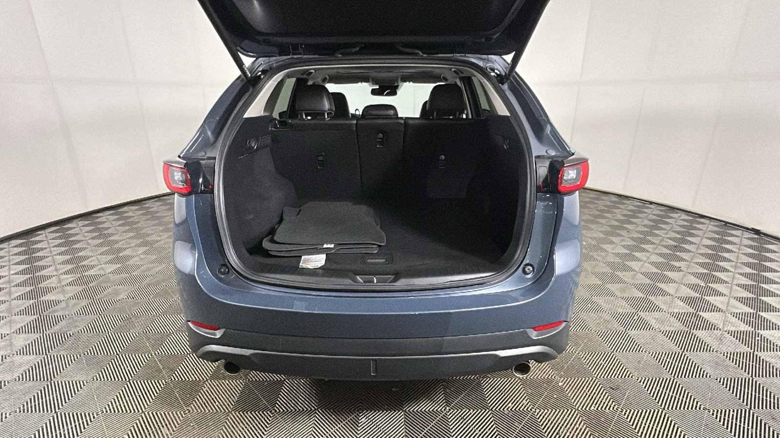 Used 2025 MAZDA CX-5 Carbon Edition AWD/4WD image 32
