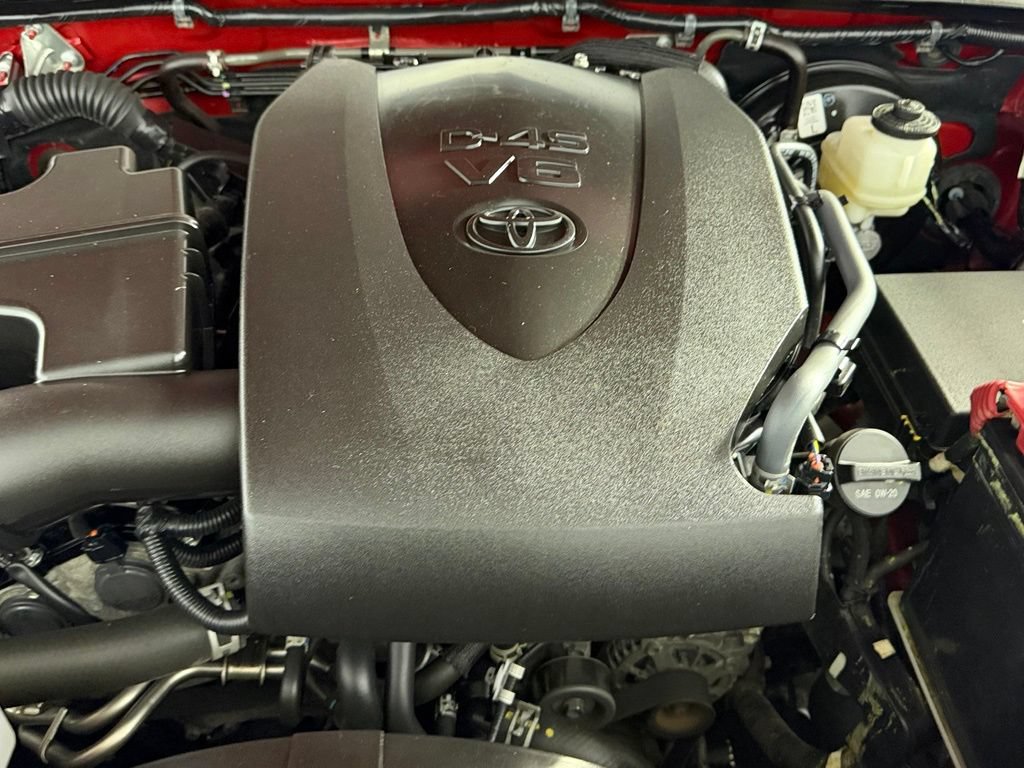 Used 2023 Toyota Tacoma SR5 AWD/4WD image 31