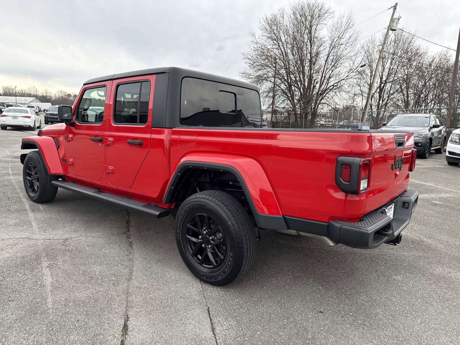 Certified 2022 Jeep Gladiator Sport image 6